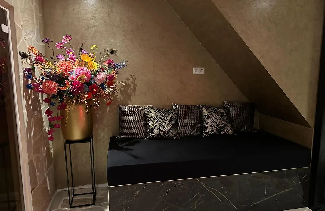 B&B Spa Goud-1